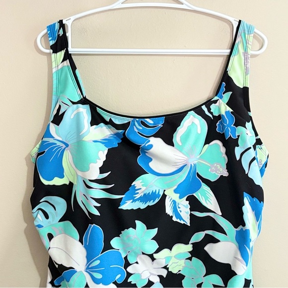 3/$10⚡️Black & Blue Tropical Floral One Piece Swimsuit Plus Size - Picture 3 of 13